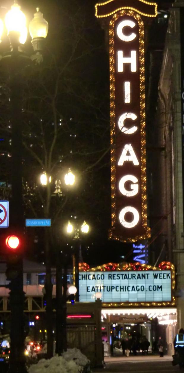 chicago_theater.jpg 