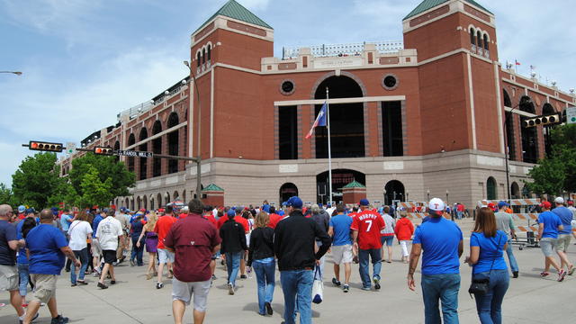 rangers-opening-day-2015-55.jpg 