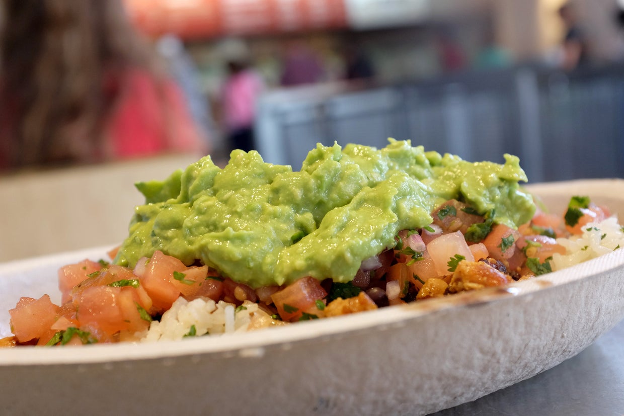 guac476810321.jpg 