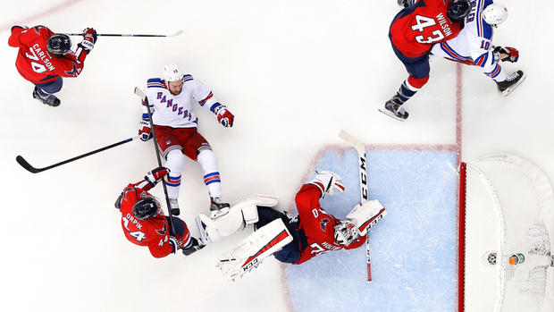 Holtby-vs-Rangers 