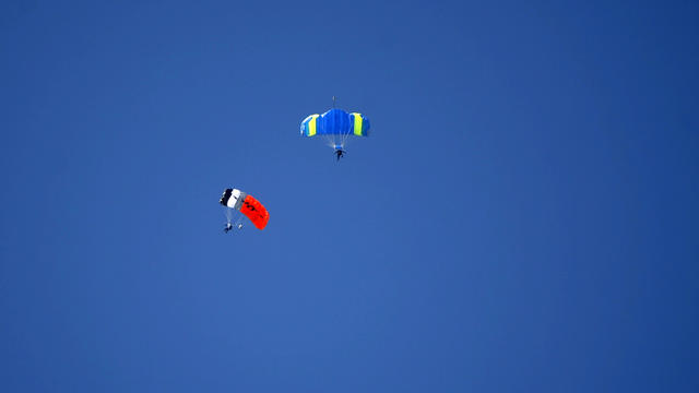 skydive106412655.jpg 