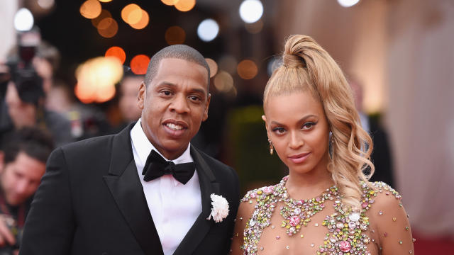 Jay Z and Beyonce attend the "China: Through The Looking Glass" Costume Institute Benefit Gala at the Metropolitan Museum of Art on May 4, 2015, in New York City. 