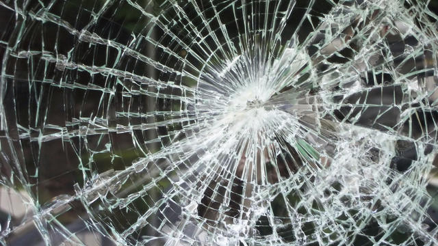 shattered-glass.jpg 