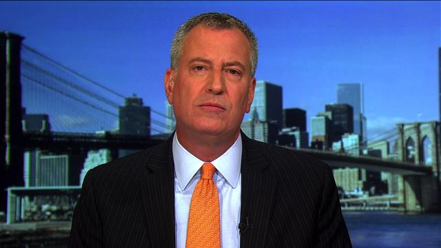 ftndeblasio0607.jpg 