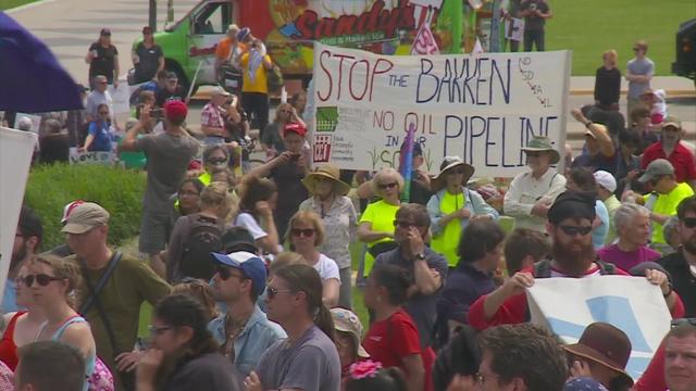 oil-pipeline-protest.jpg 