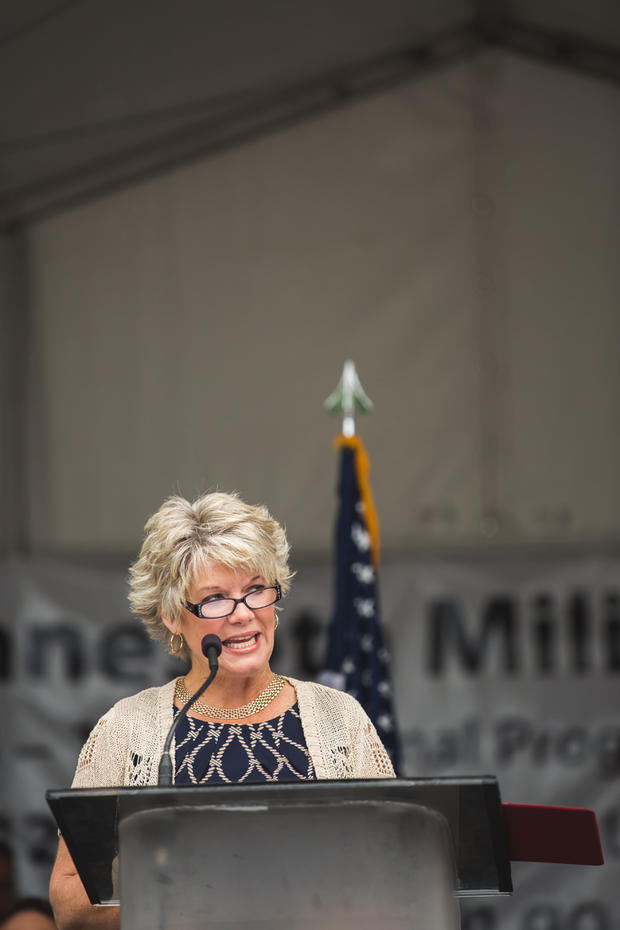 mn-military-family-tribute-dedication-ceremony-credit-constellation-x-photography-cbs025.jpg 