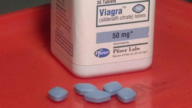 viagra-pills-and-bottle.jpg 