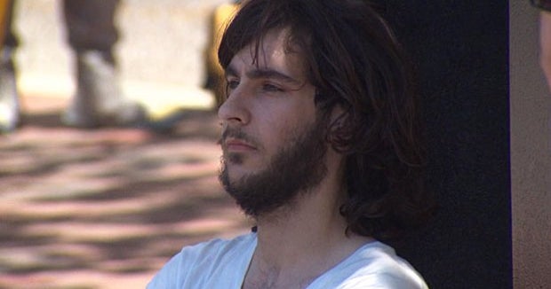 Man with meat cleaver detained outside Dzhokhar Tsarnaev sentencing in ...