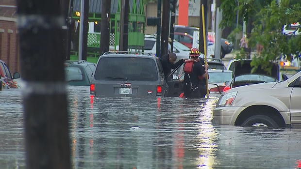 flooded car, rescue 