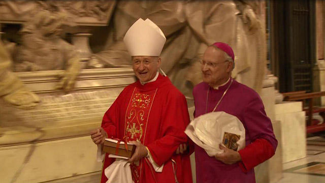 blase-cupich-pallium.jpg 