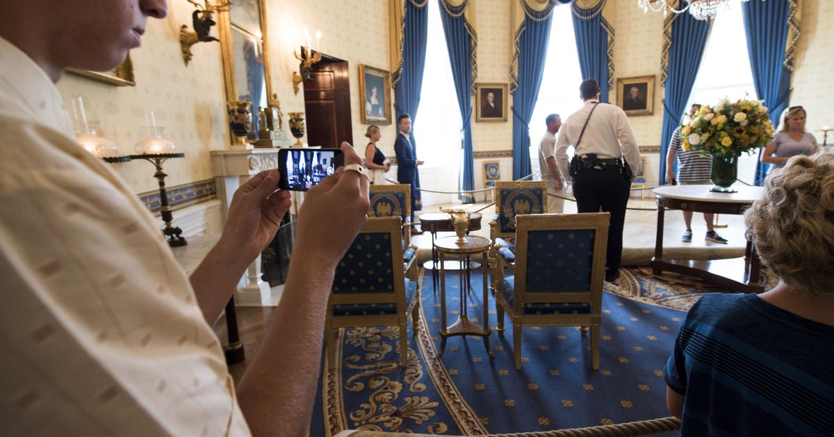 White House ends ban on photos during indoor public tours CBS News