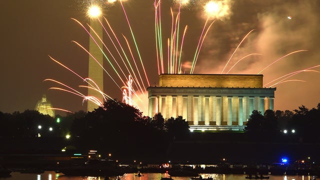 fireworks-washington-dc-promo-479499510.jpg 