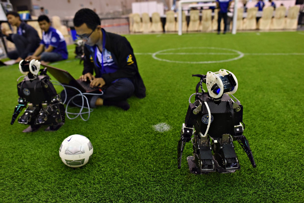 RoboCup 2015 - humanoid and non-humanoid robots compete in soccer ...