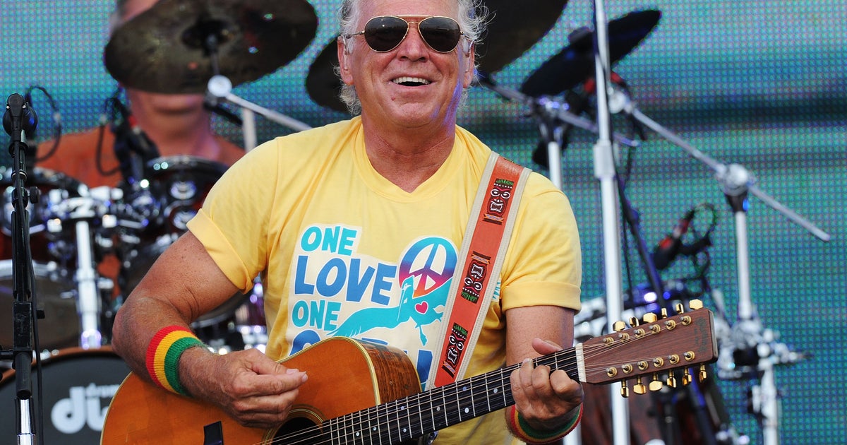 Jimmy Buffett surfs in South Carolina before Hurricane Florence hits