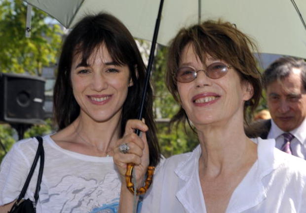 French actress Charlotte Gainsbourg (L), 