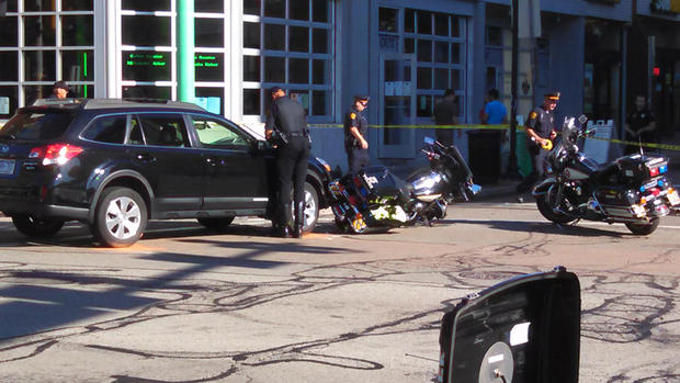 oakland-officer-motorcycle-crash2 