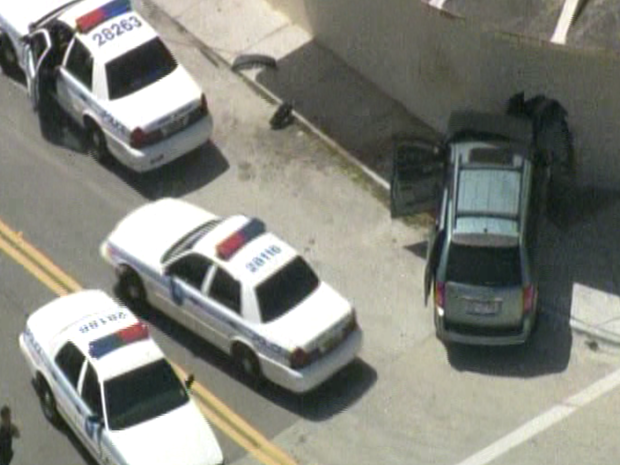 Car Slams Into Building / Miami Chase 