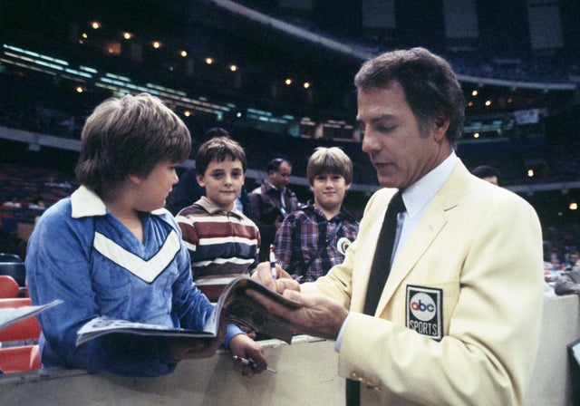 frank-gifford-mnf-ap194270203892.jpg 
