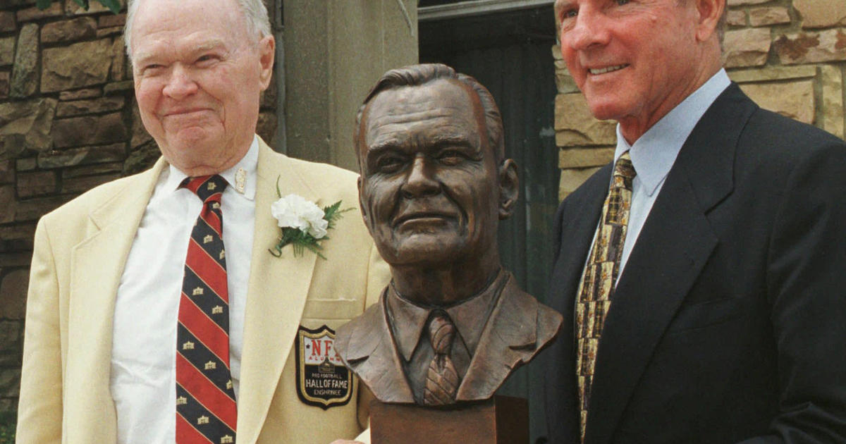 Legendary ABC Sports Commentator and Hall of Famer Frank Gifford