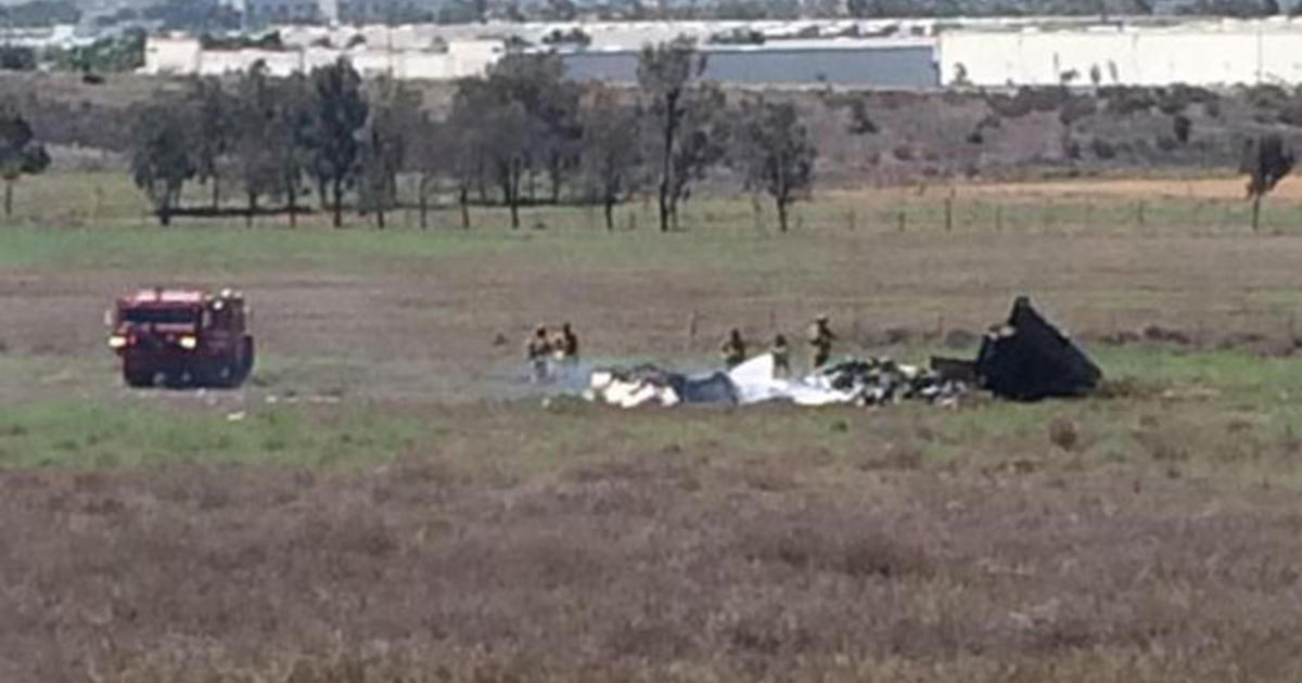 Midair plane collision kills 4 near San Diego CBS News