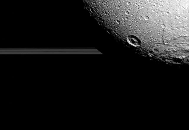 Cassini's breathtaking views of Saturn's moon Dione