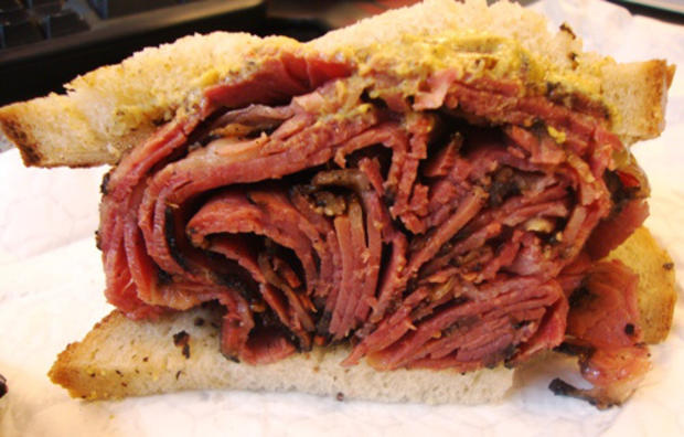 pastrami sandwich-half 