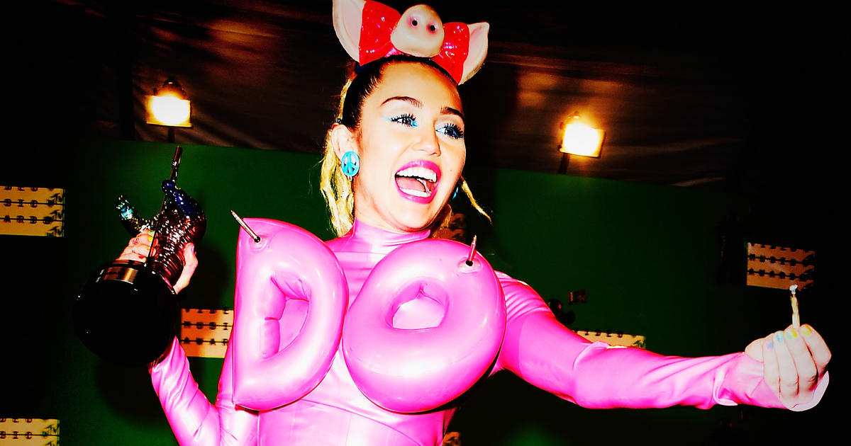 Miley Cyrus - Miley Cyrus might be throwing a naked concert - CBS News