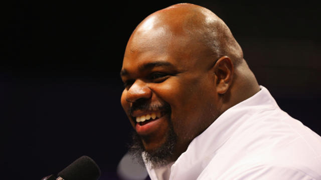 Vince Wilfork and his Famous Overalls - 97.9 The Box