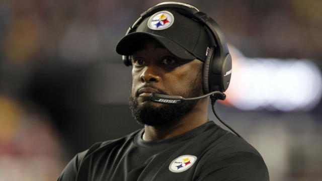 Pittsburgh Steelers head coach Mike Tomlin is seen on the sideline during the first quarter against the New England Patriots at Gillette Stadium in Foxborough, Massachusetts, Sept. 10, 2015. 