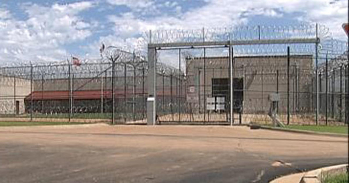 3 Inmates Dead 5 Hurt At Oklahoma Prison CBS News   Ok Prison Riot 