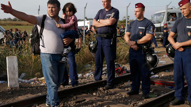 Hungary migrant refugee border 