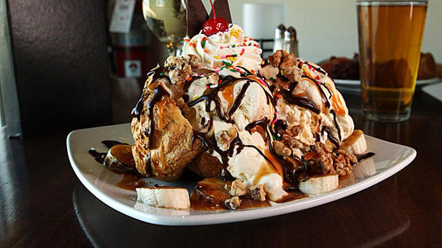 Ice cream popover sundaer 