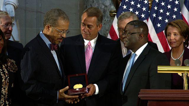 politicsgoldmedal910640x360.jpg 