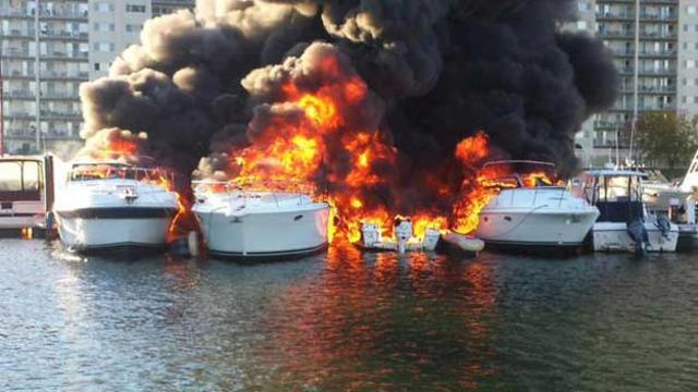 quincy-boat-fire.jpg 