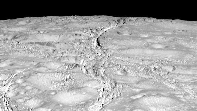 enceladus.jpg 