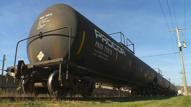 oil-train.jpg 