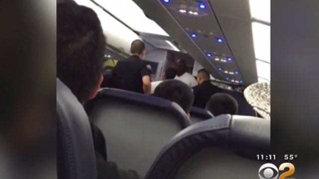 spiritairlinesdisruption110215.jpg 
