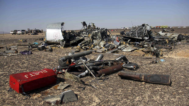 Russian plane crashes in Egypt 