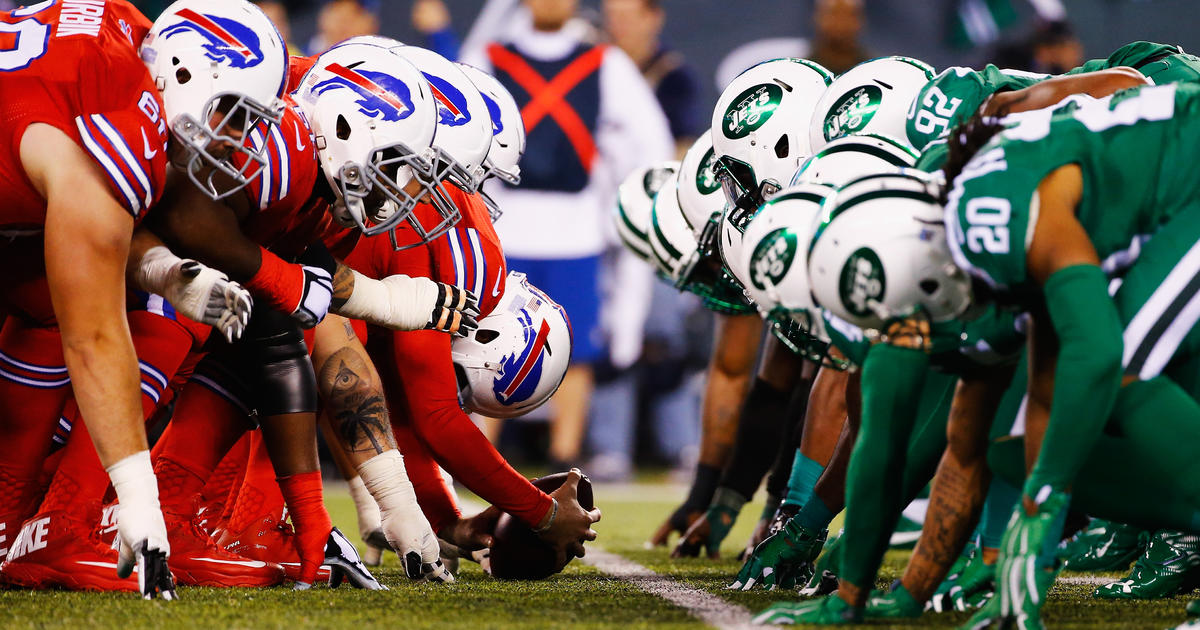 Buffalo Bills and New York Jets officially unveil Color Rush uniforms –  SportsLogos.Net News