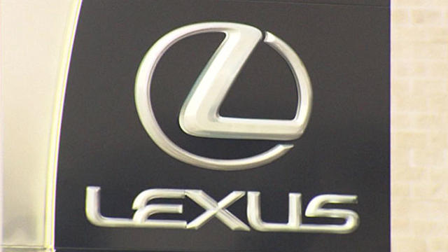 lexus2.jpg 