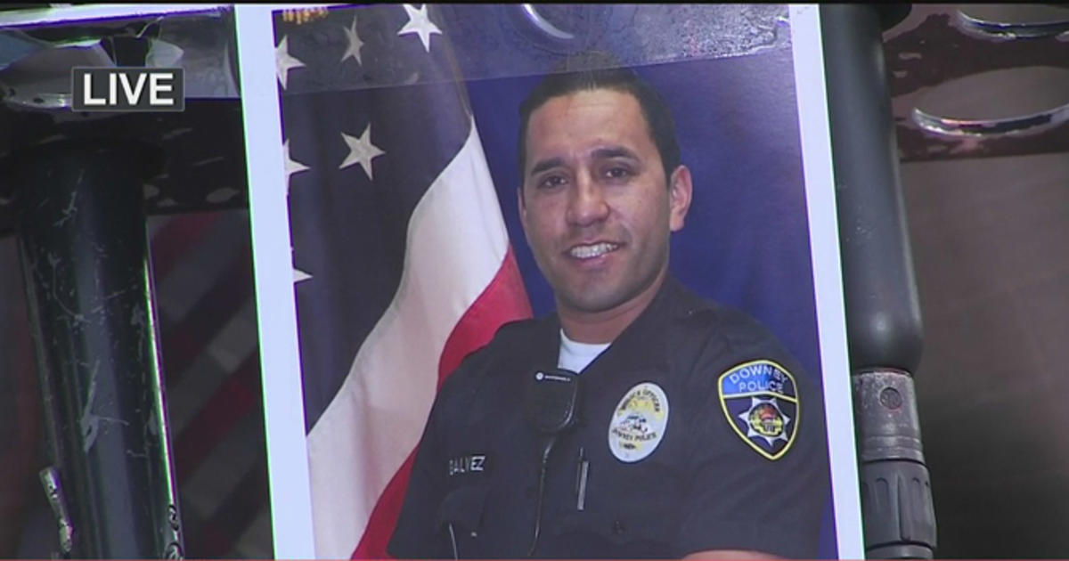 Downey Police Officer Found Shot To Death Inside Vehicle Suspects Arrested Cbs Los Angeles 9420