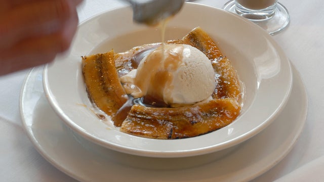 brennans-bananas-foster-promo.jpg 
