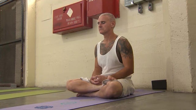 health1125prisonyoga470715640x360.jpg 
