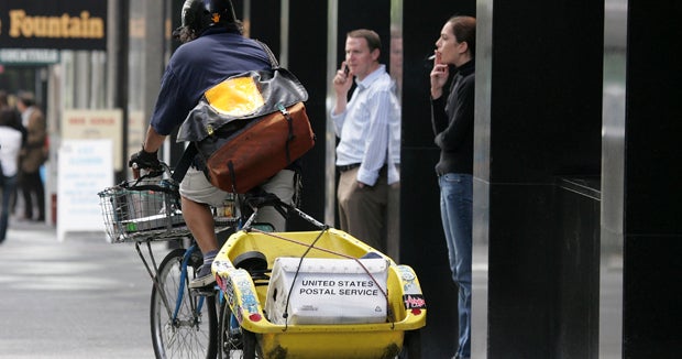 San Francisco bike messenger hailed as hero for helping homeless