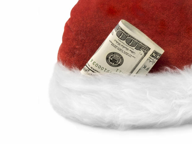 What you need to know about holiday bonuses 