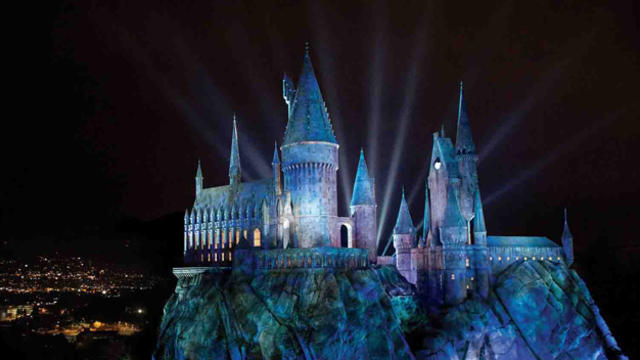 wizarding-world-of-harry-potter-castle.jpg 