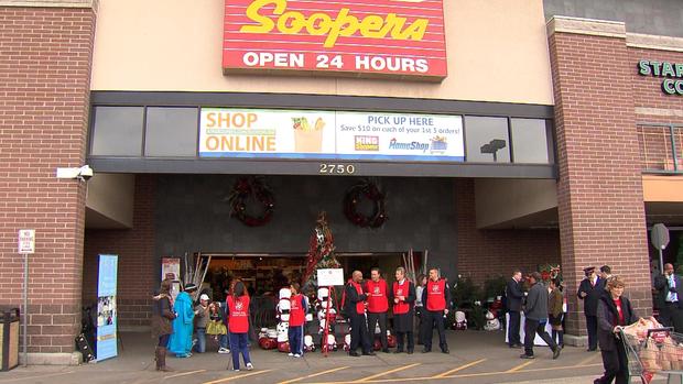 salvation-army-bell-ringing-by-cbs4-newscasters-12.jpg 