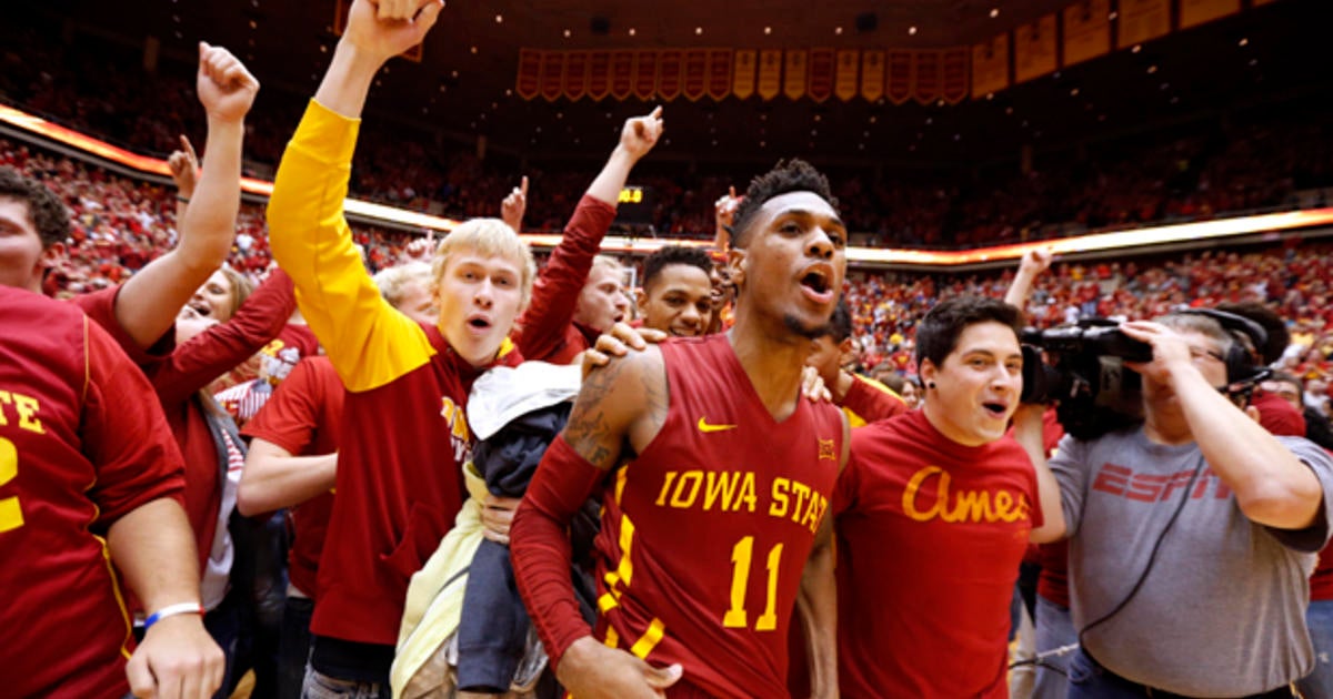 Des Moines Register Columnist Injured When Iowa State University Fans ...