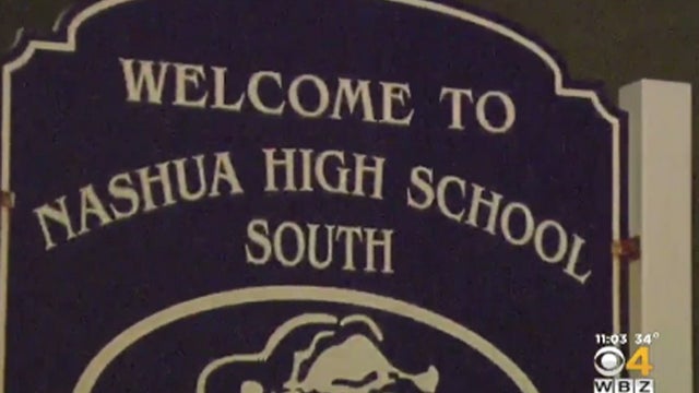 nashuahighschoosouthsign.jpg 