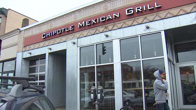 chipotle-reopens-07.jpg 